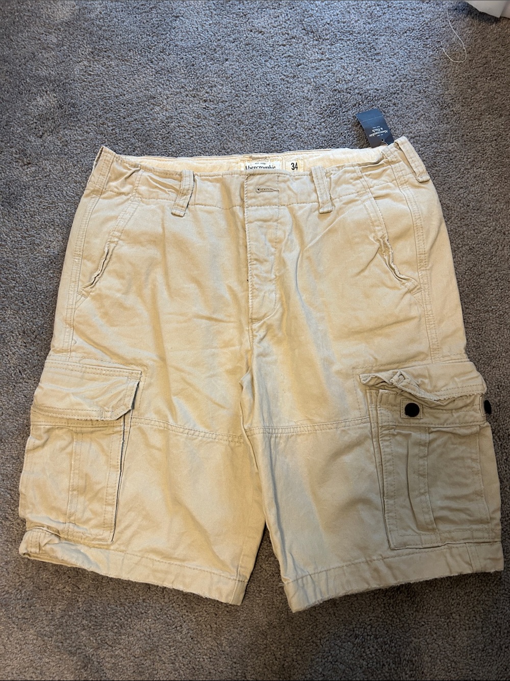 Men’s Abercrombie & Fitch Beige Cargo Shorts